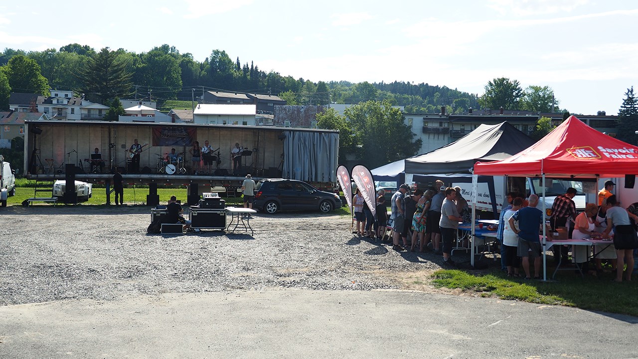 La Soirée Pique-Nique sur l'île ronde lance les Rendez-Vous d'été à Beauceville