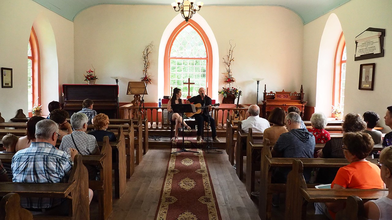Carine Poulin et Robert Fournier aux dimanches musicaux de l'Église de St-Paul de Cumberland