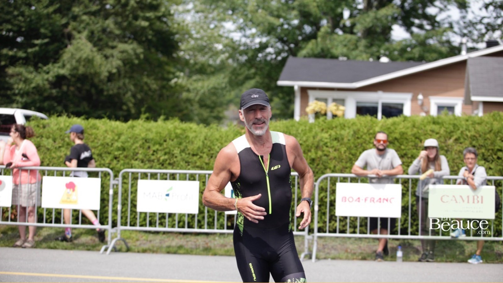 EN IMAGES : le triathlon du Lac-Poulin (partie course)