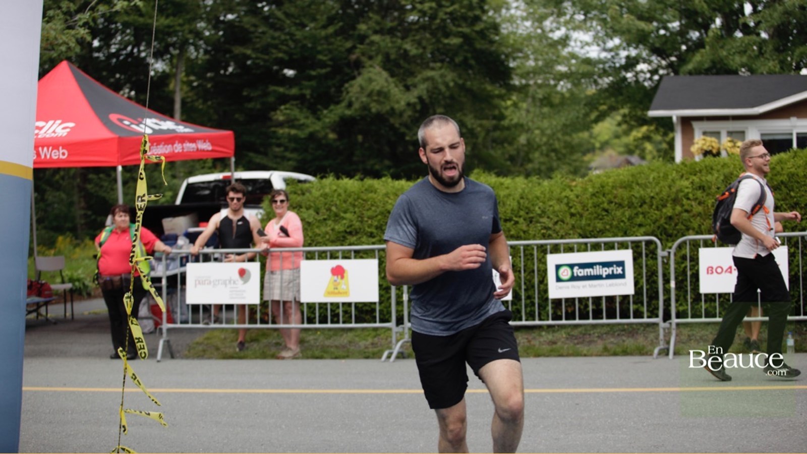 EN IMAGES : le triathlon du Lac-Poulin (partie course)
