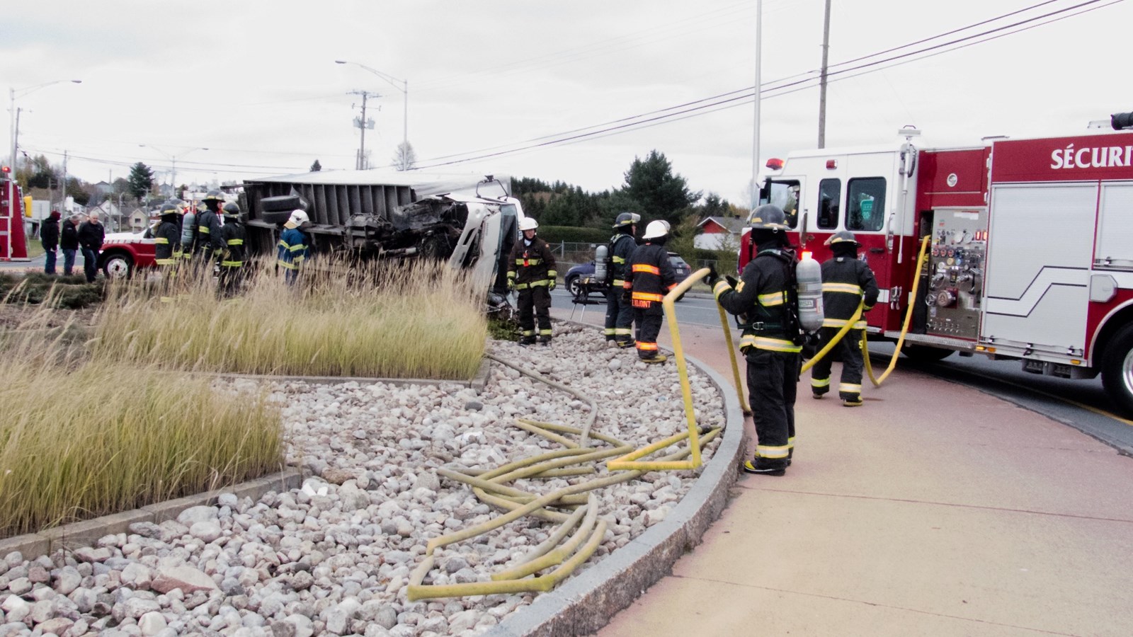 Accident grave au carrefour giratoire à la sortie de l'autoroute 73