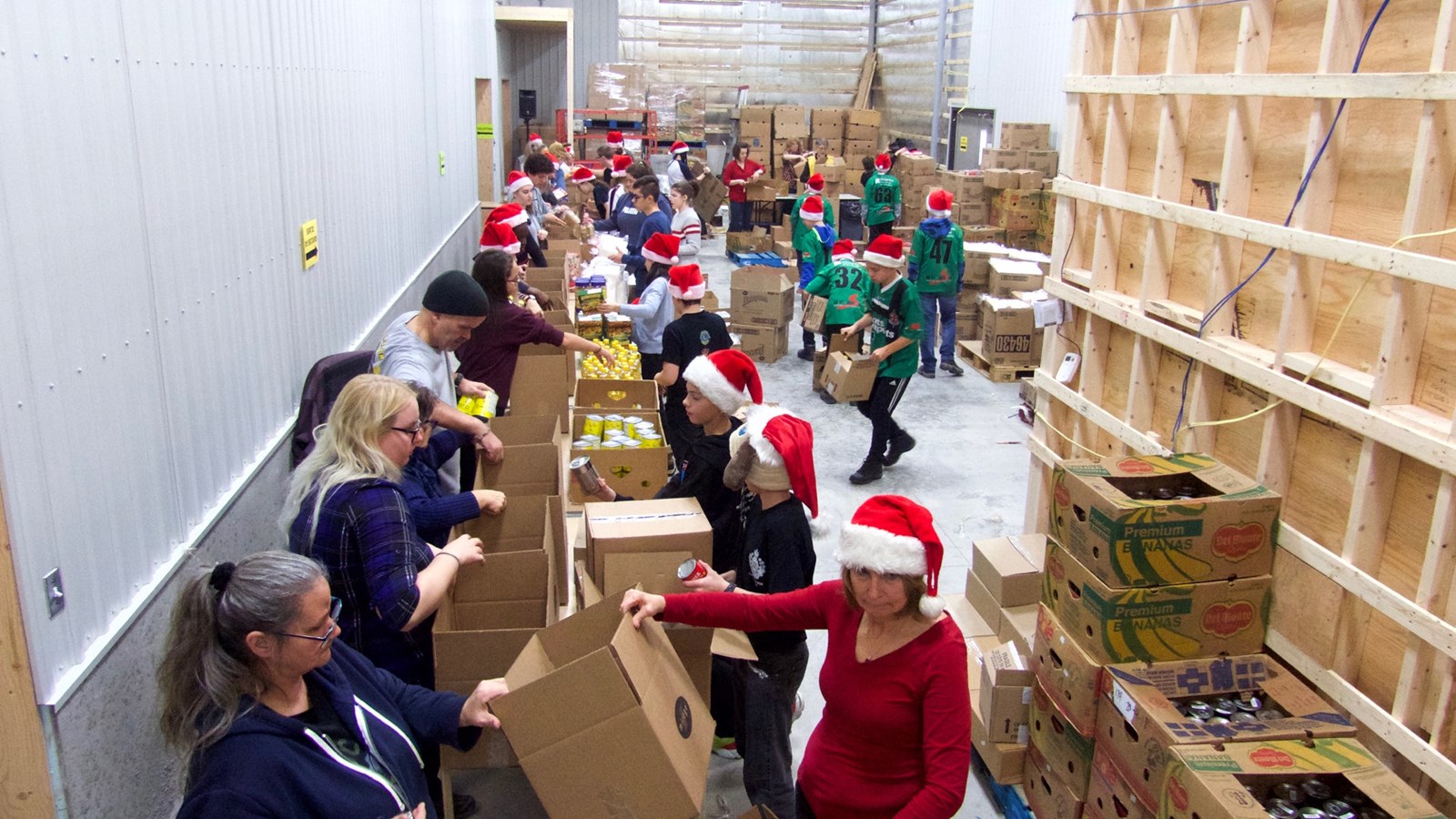 Les locaux de Moisson Beauce se transforment en atelier du père Noël