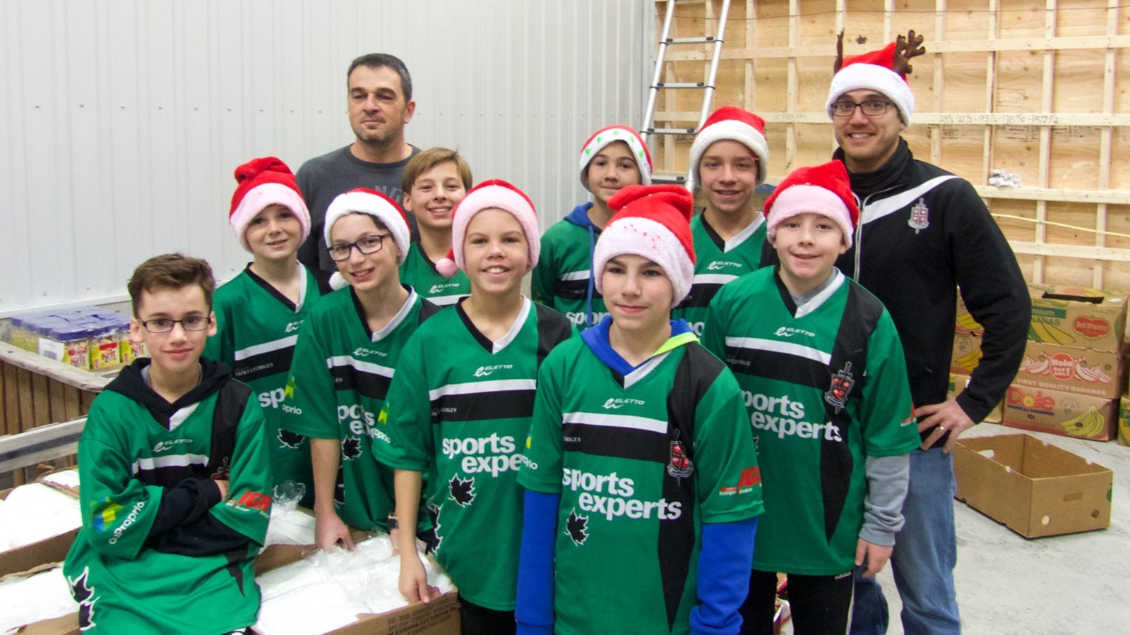 Les locaux de Moisson Beauce se transforment en atelier du père Noël