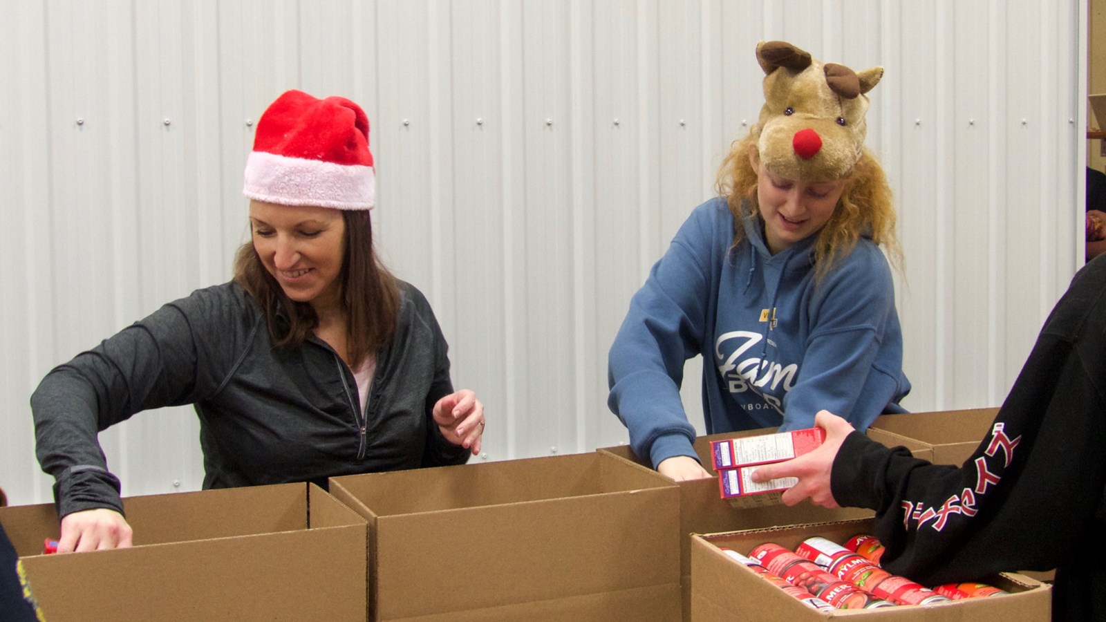 Les locaux de Moisson Beauce se transforment en atelier du père Noël