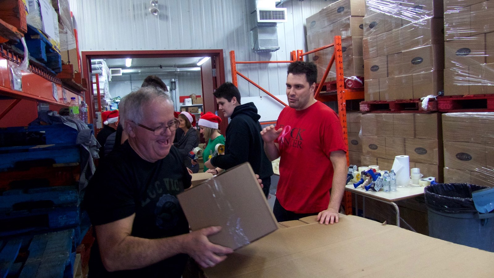 Les locaux de Moisson Beauce se transforment en atelier du père Noël