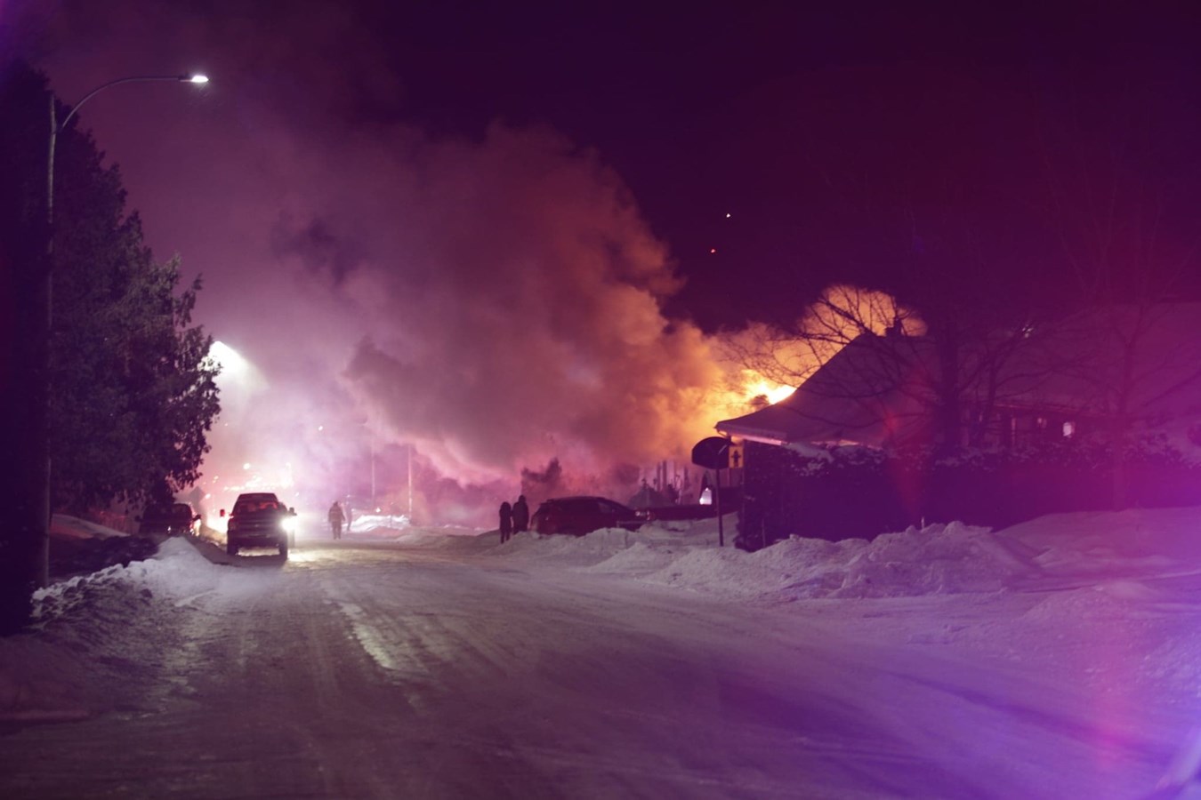 Incendie majeur dans la 158e rue à Saint-Georges