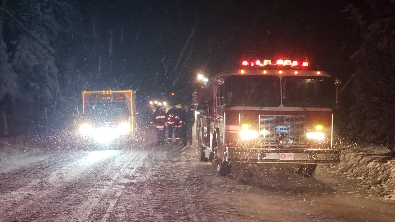 Sortie de route pour un camion semi-remorque
