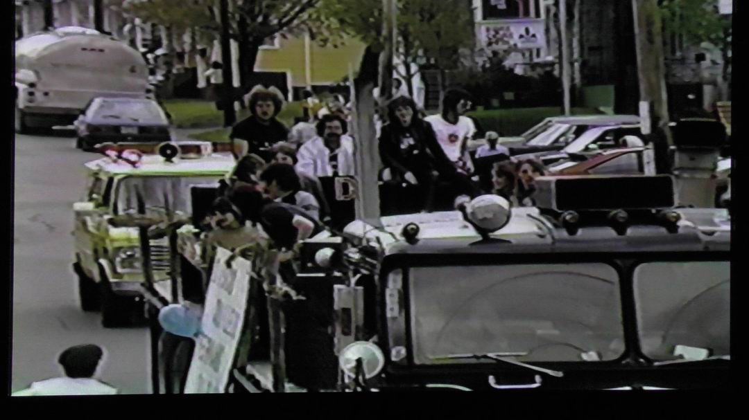 Normand DeLessard présente la Parade du Festival Hippique de la Guadeloupe en 1985