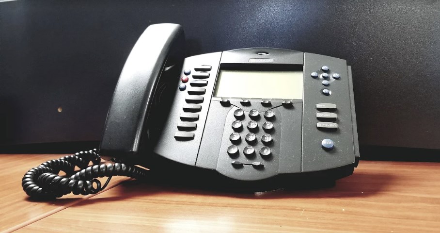 Établissements commerciaux: « hameçonnage téléphonique »