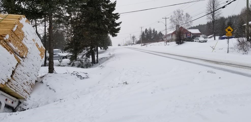 Un camion renversé dans le secteur Jersey-Mills