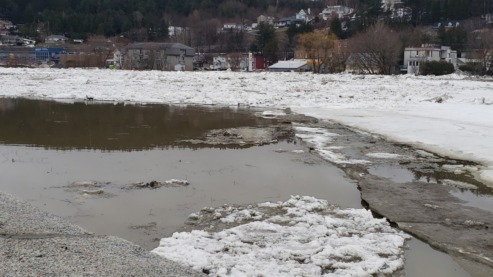 Inondations printanières : Beauceville et St-Joseph le niveau de la rivière en hausse