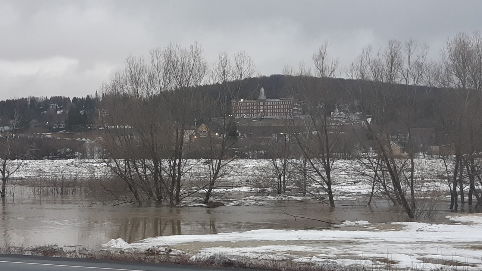 Inondations printanières : Beauceville et St-Joseph le niveau de la rivière en hausse