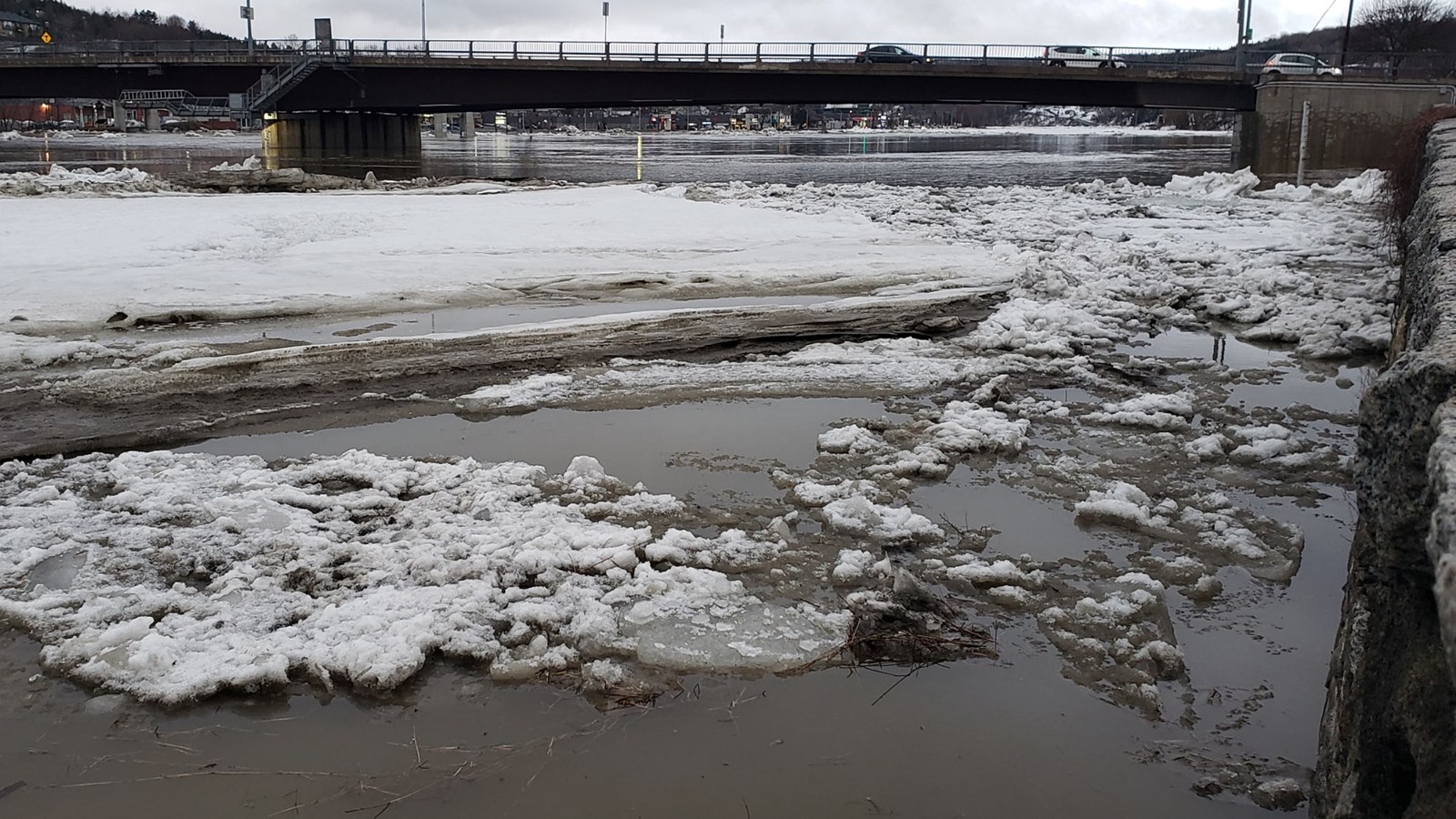 Inondations printanières : Beauceville et St-Joseph le niveau de la rivière en hausse
