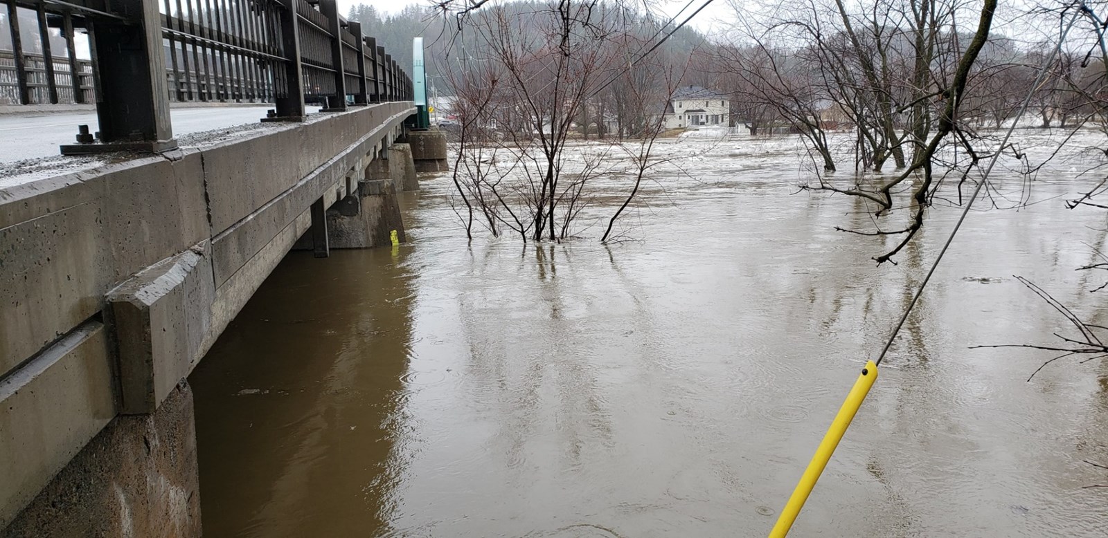 Inondations printanières : l'état d'urgence décrété à Vallée-Jonction