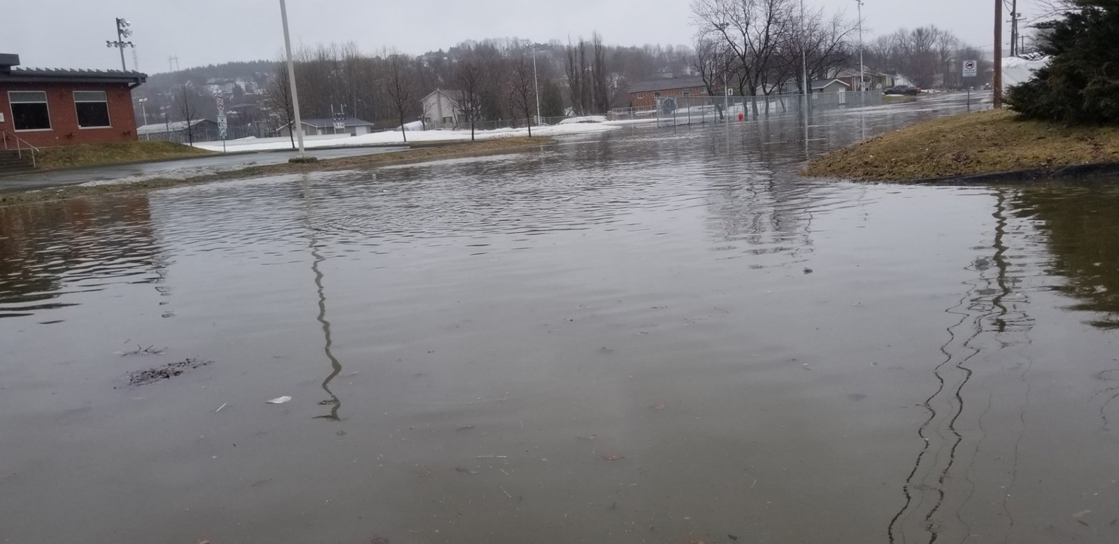 Inondations printanières : l'état d'urgence décrété à Vallée-Jonction