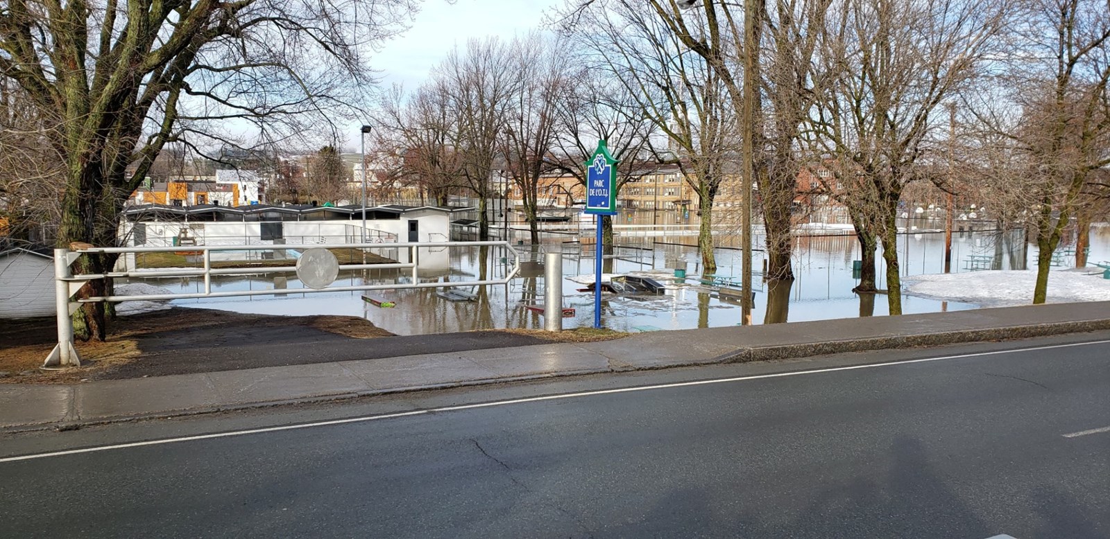 Inondations : une crue de 100 ans à Sainte-Marie