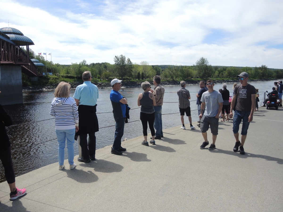 Le CNRB tient sa Grande course de canards Meubles & nous