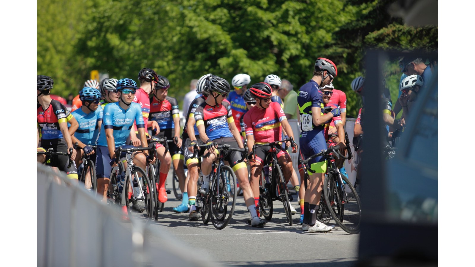 C'est un départ pour le Tour de Beauce ! 
