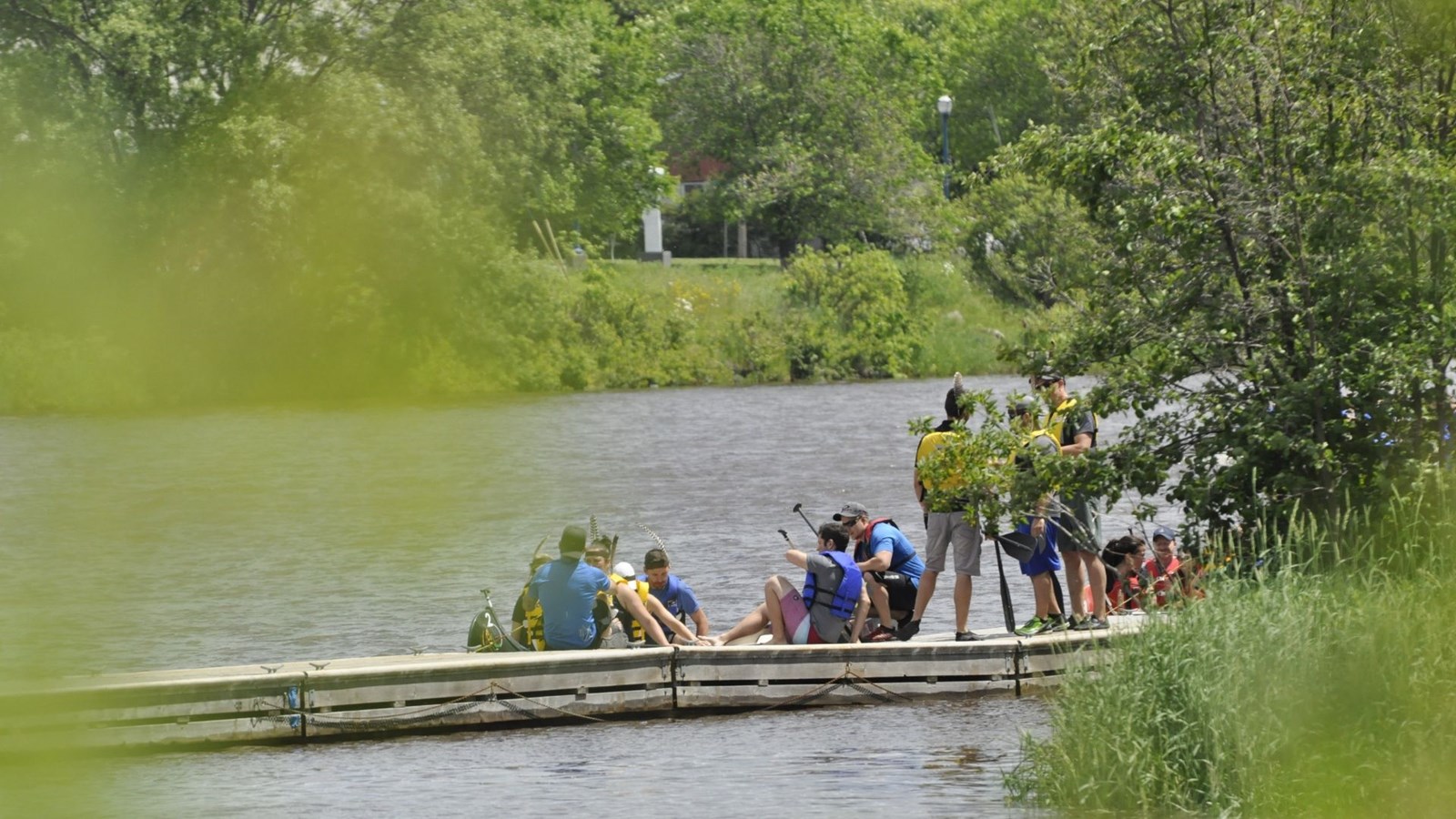 Le Défi rabaska St-Georges Ford a réuni petits et grands sur le bord de la rivière