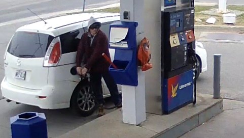 Des suspects en lien avec des vols d’essence sont recherchés