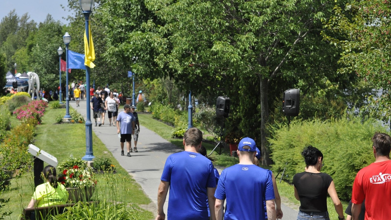 Photos et vidéo de la 10e édition de la course de bateaux-dragons