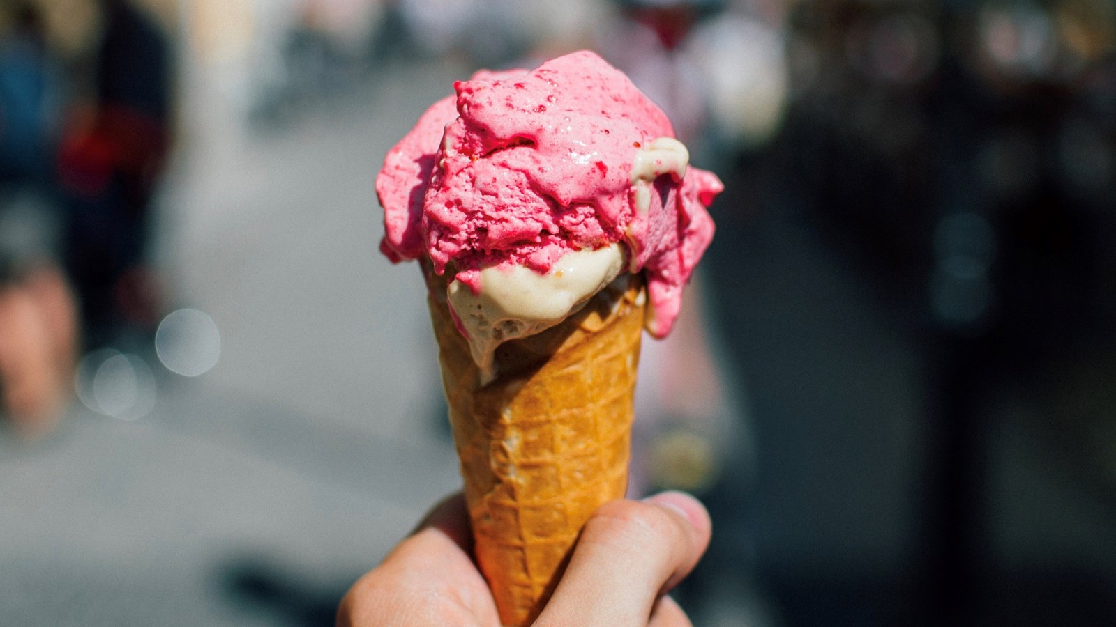 Des contenants de crème glacée touchés par un rappel