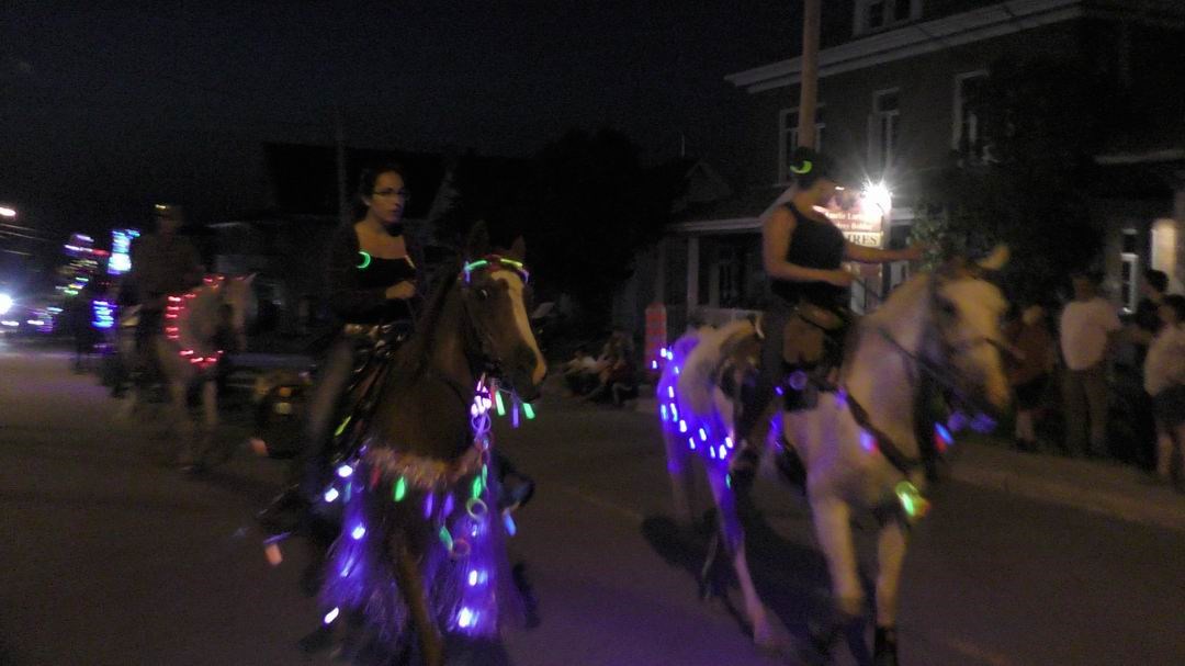 Normand DeLessard présente la parade illuminée de Nashville en Beauce 2019