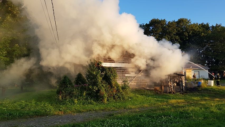 Un incendie de résidence tôt ce matin à Saints-Anges