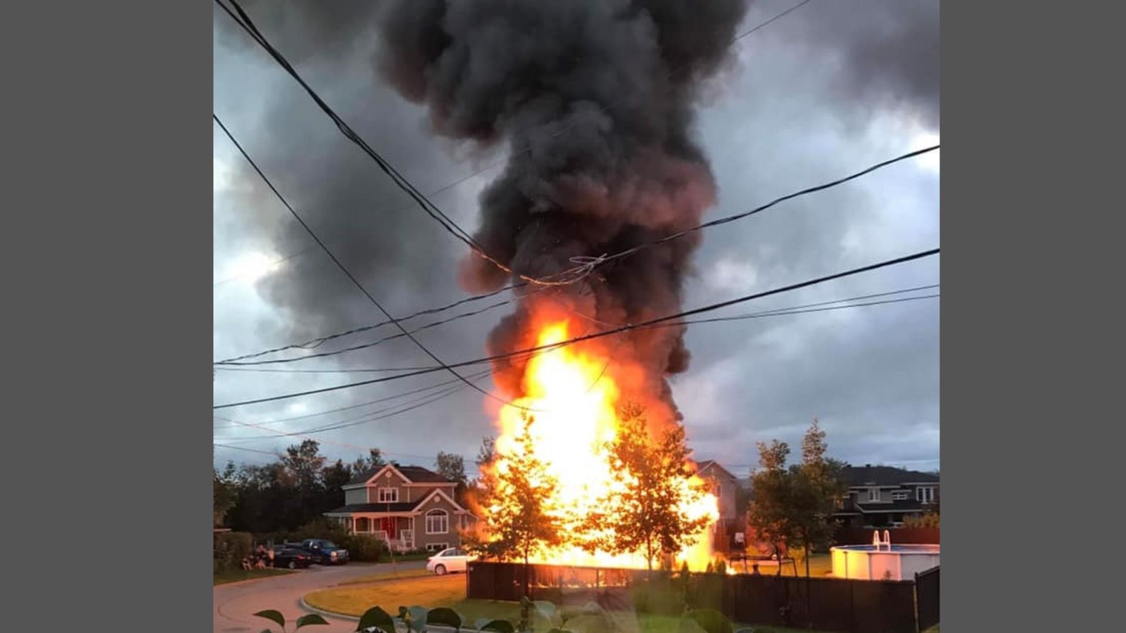 Une résidence à Scott a été rasée par les flammes 