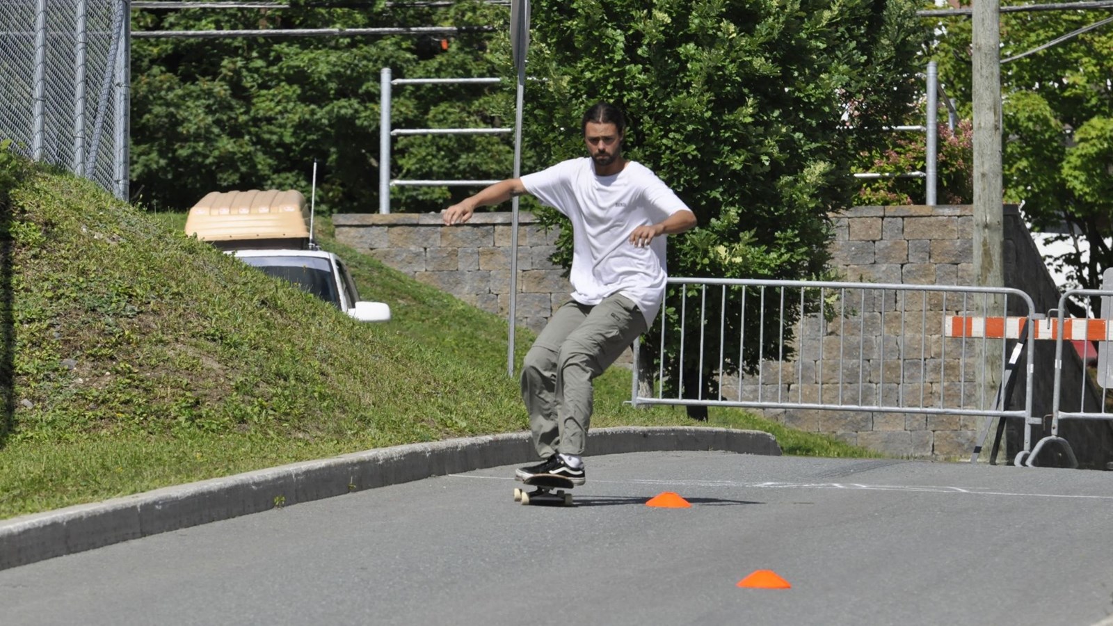 Une compétition de skateboard dans la 113e rue