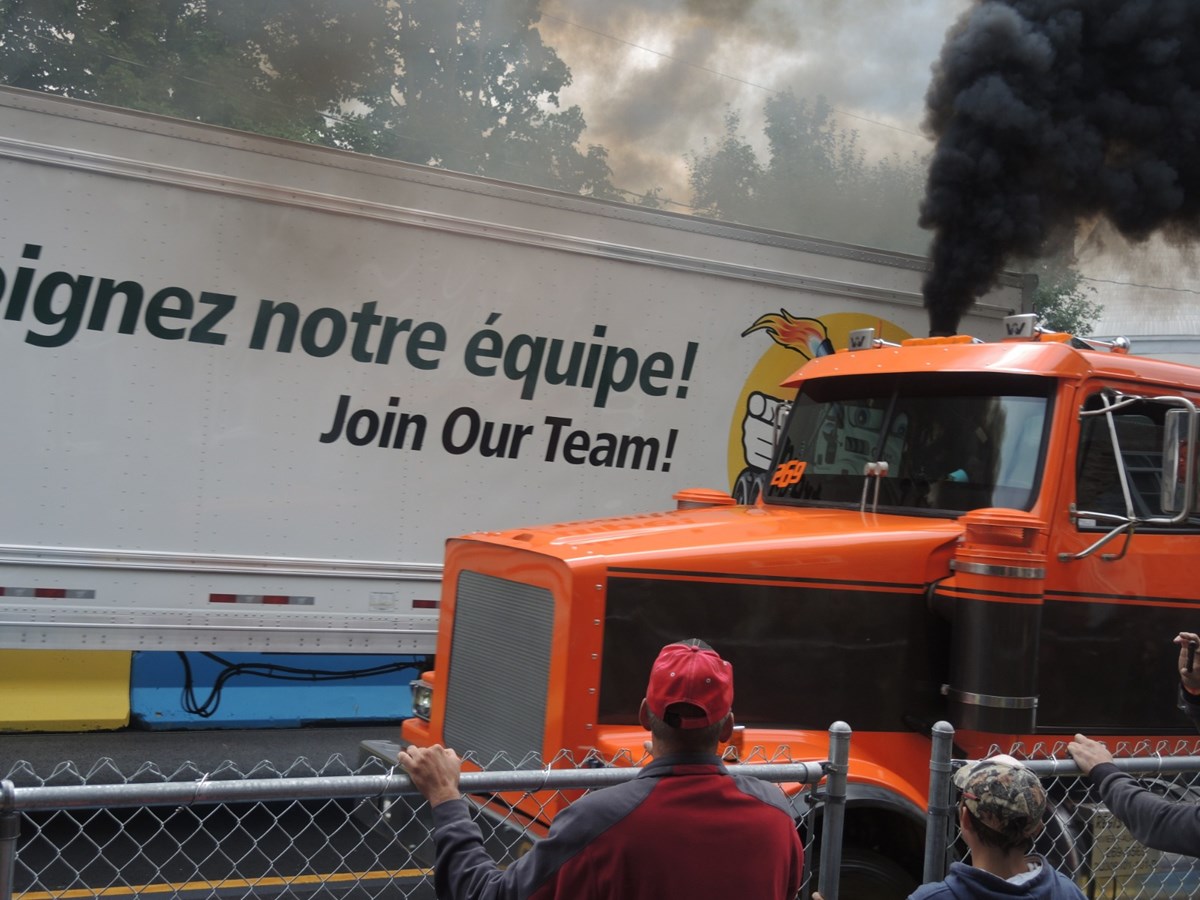 De l'action toujours spectaculaire pour la compétition de tir et d'accélération de Saint-Joseph!
