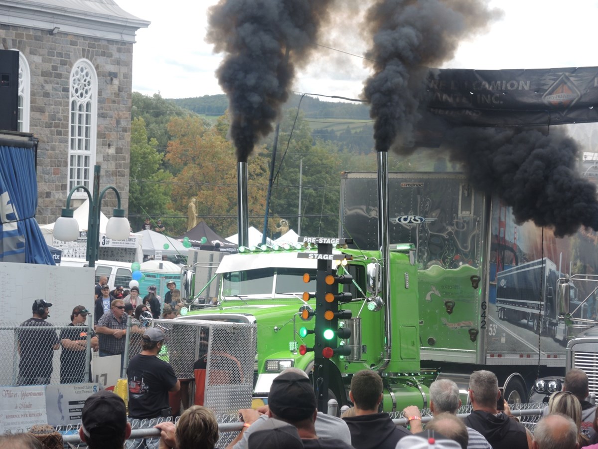 De l'action toujours spectaculaire pour la compétition de tir et d'accélération de Saint-Joseph!