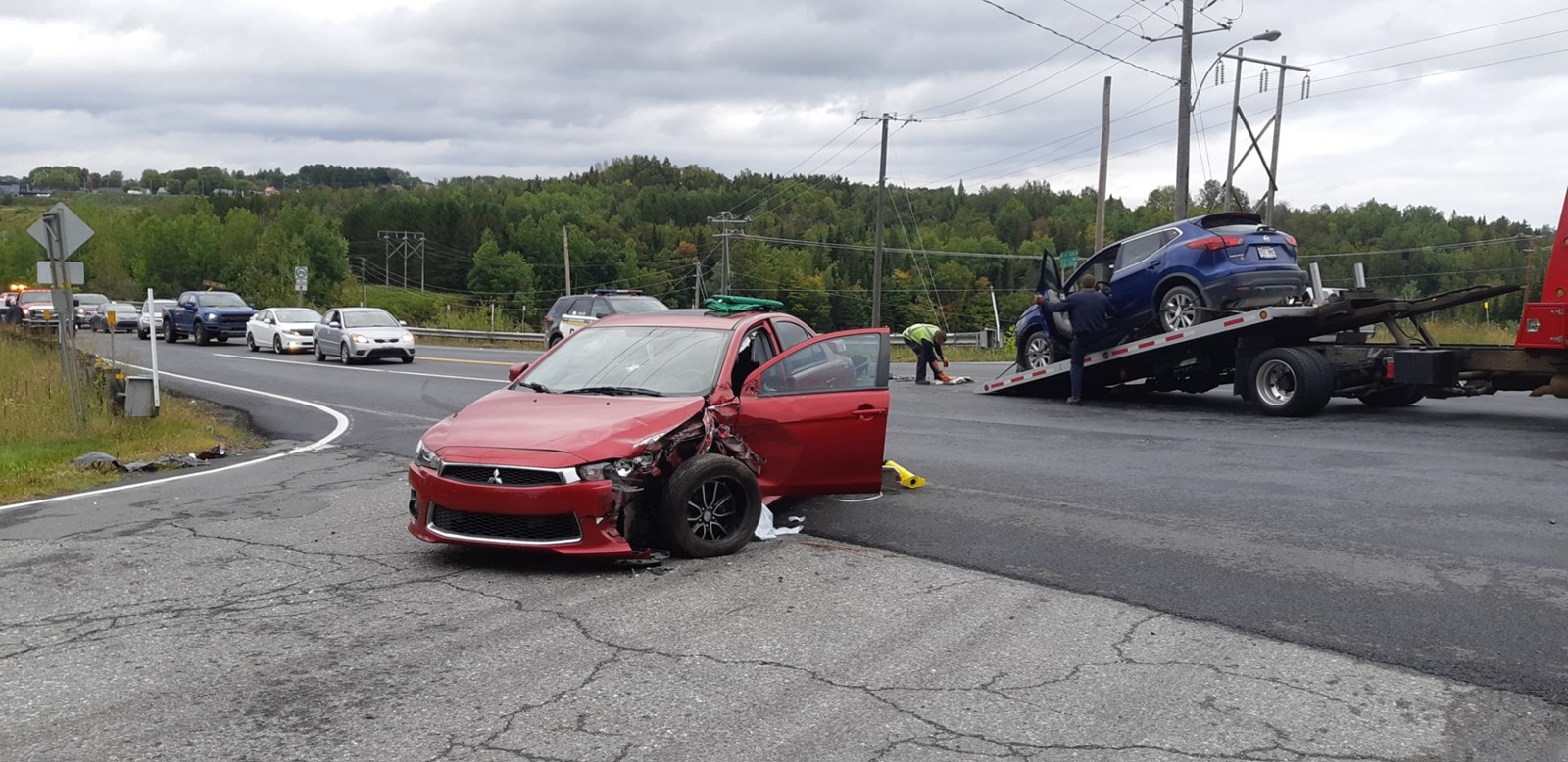 Accident impliquant des voitures et une moto à Saint-Georges