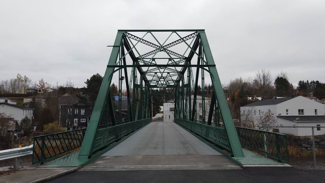 Normand DeLessard présente les rénovations du pont de Saint-Côme