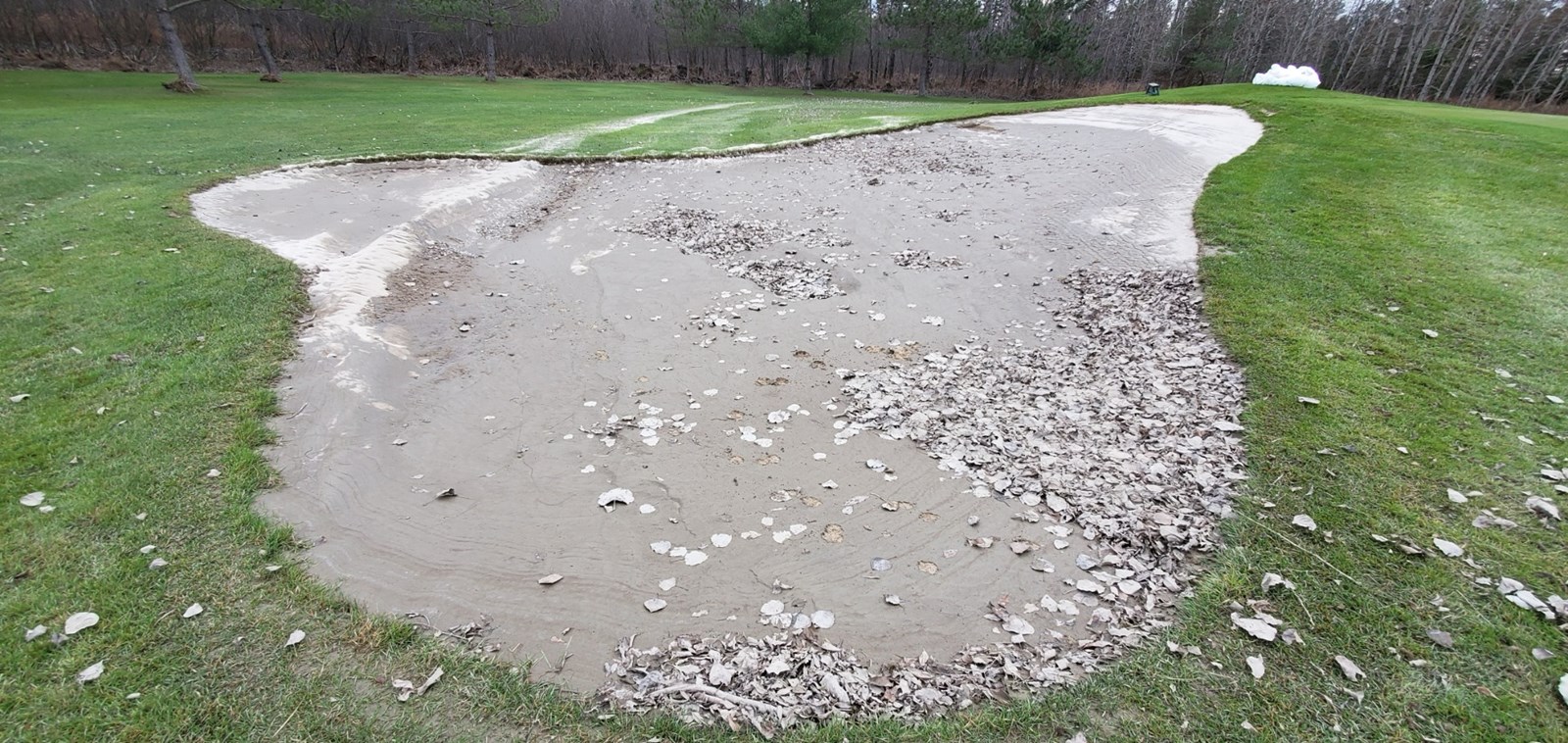 Photo-reportage : les dégâts au Club de golf Saint-Georges