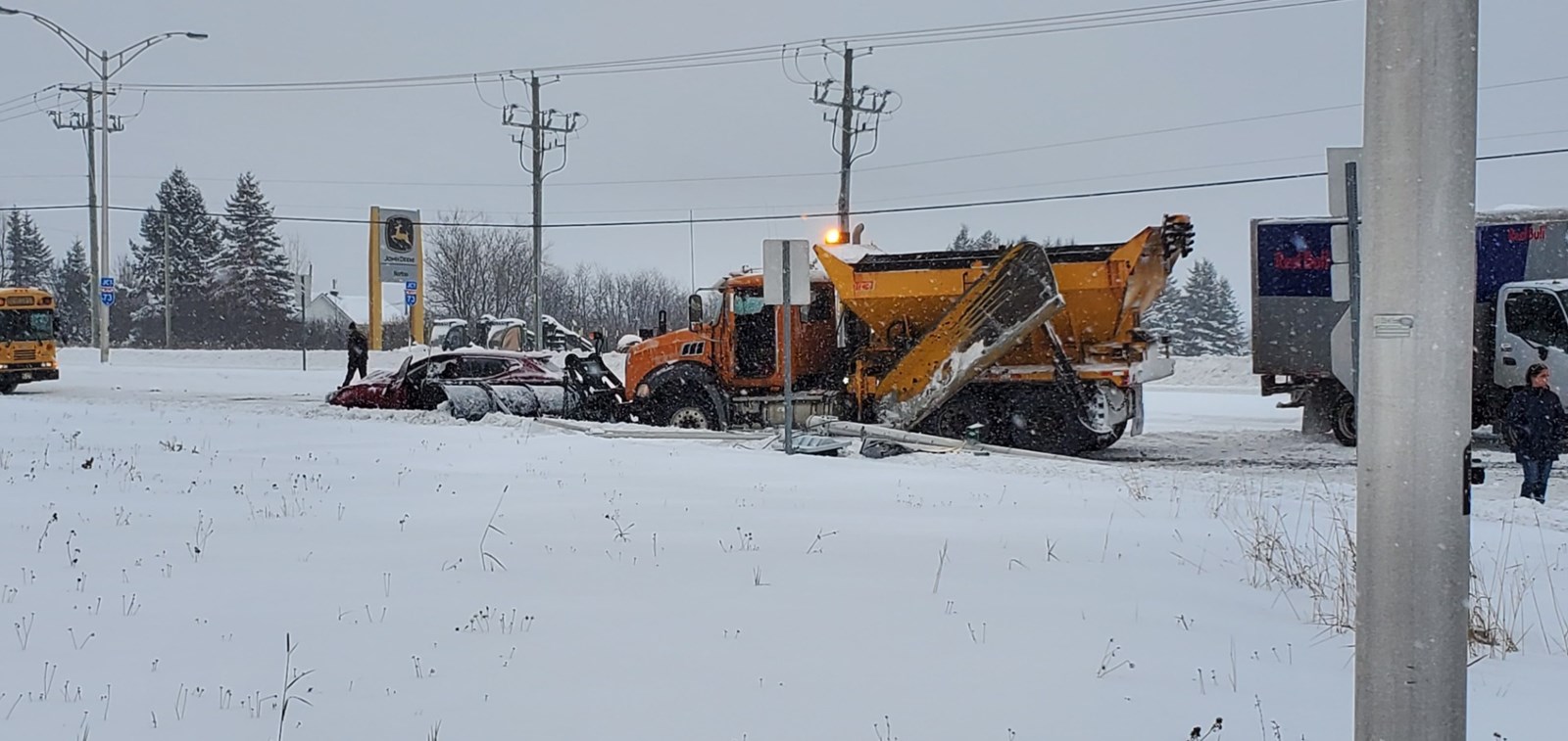 Accident au coin de la 127e Rue et de la route 204