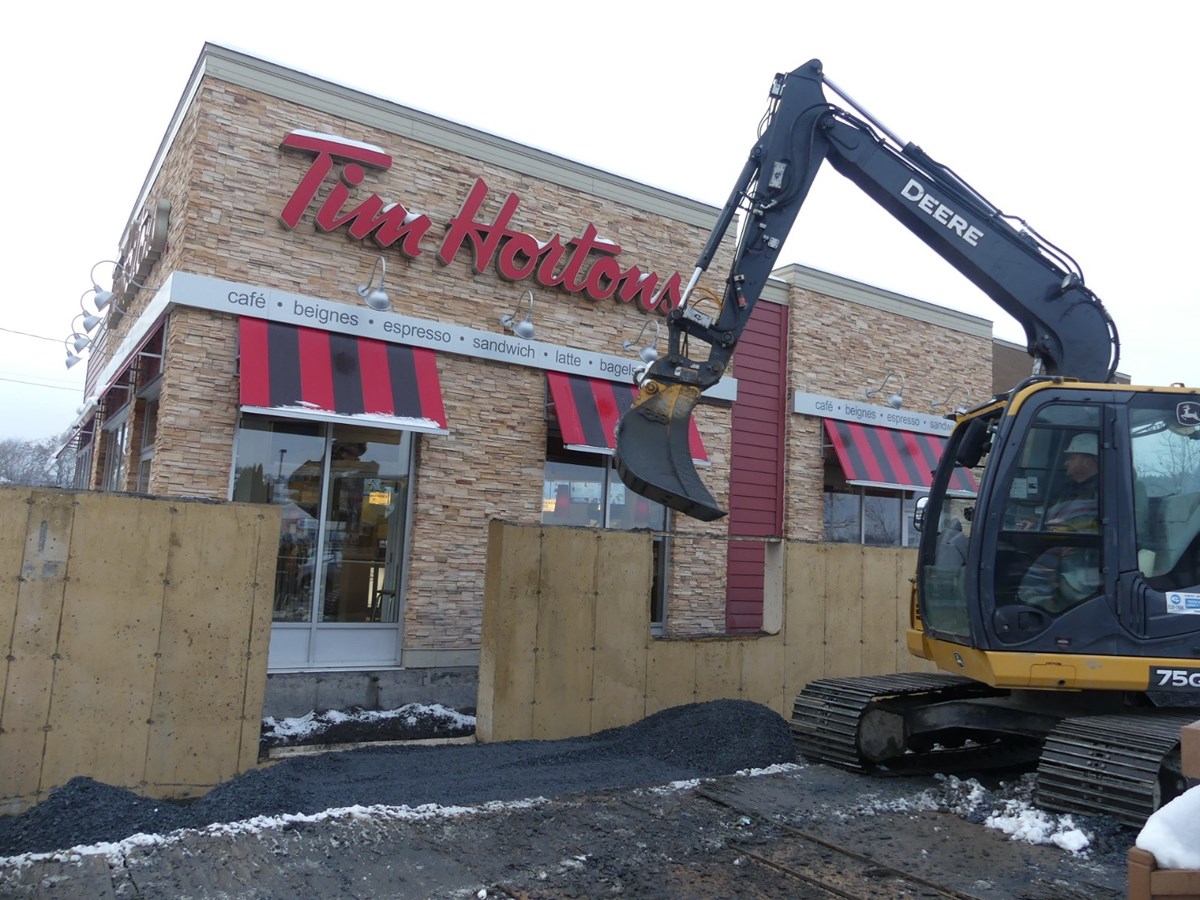 L'emmurement du Tim Hortons de Beauceville est commencé