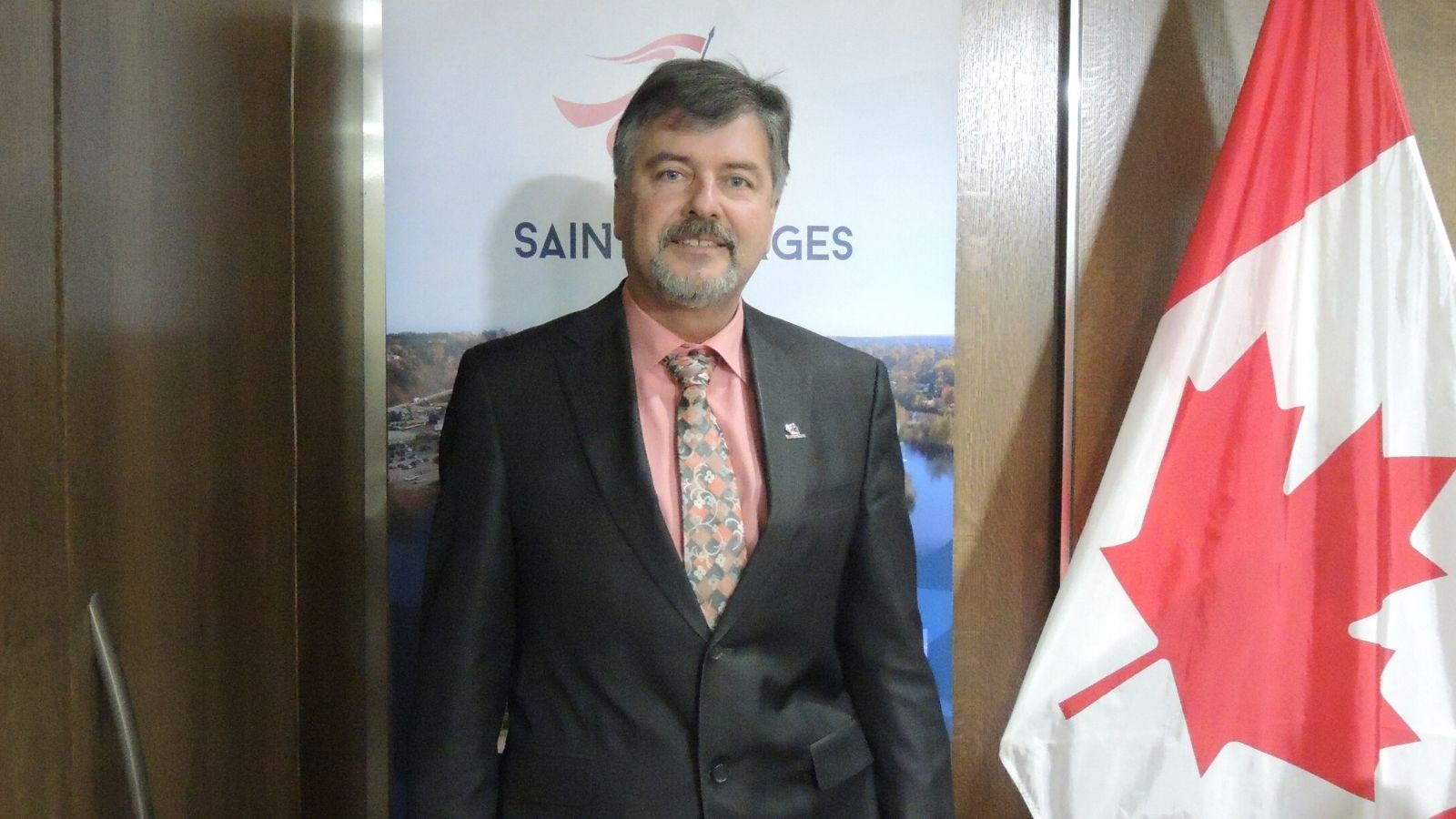 Claude Poulin, directeur général de la Ville de Saint-Georges.