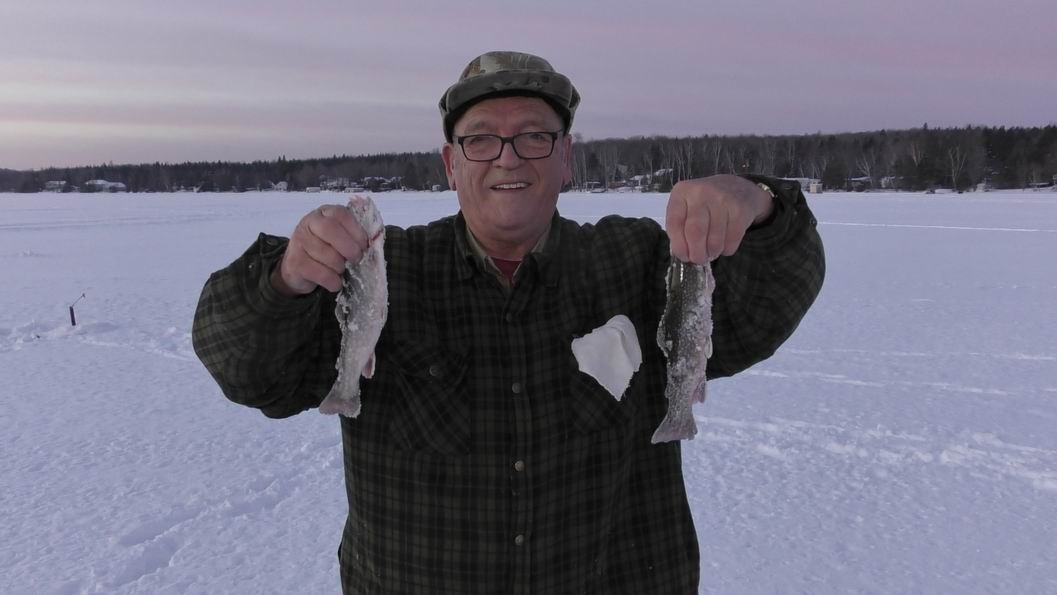 Normand DeLessard présente la pêche blanche à Sainte-Aurélie 2020