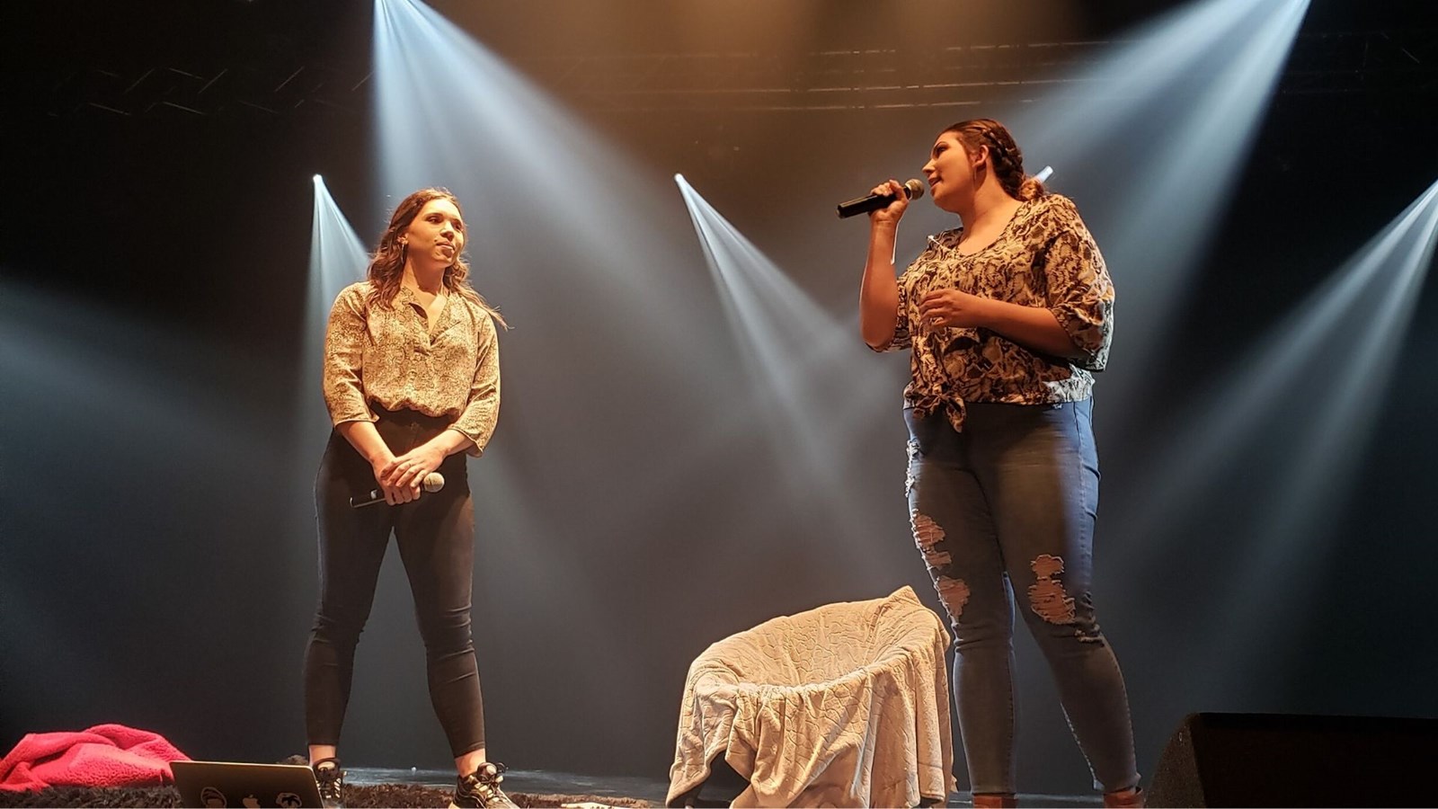 Audrey Fortin et Corry Vitry, Deux petits bouts de monde
