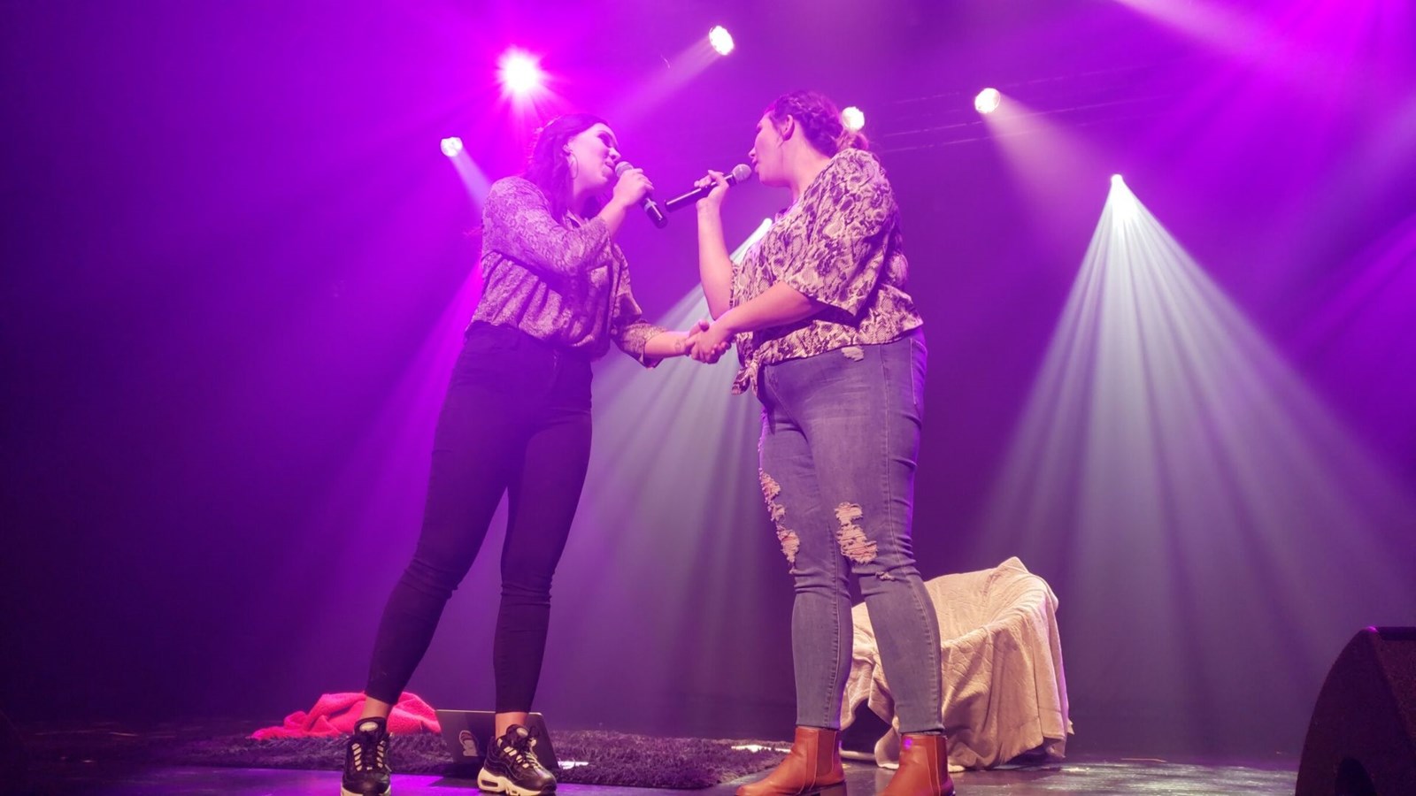 Audrey Fortin et Corry Vitry, Deux petits bouts de monde