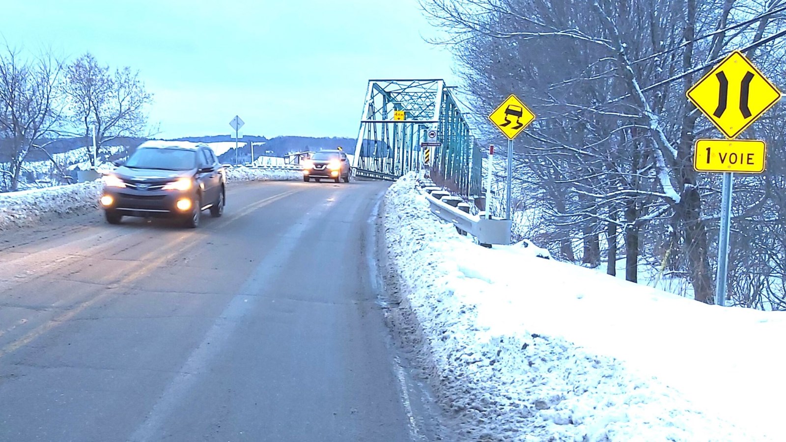 Construit en 1908, le pont de Saint-Joseph est jugé désuet depuis 1986!