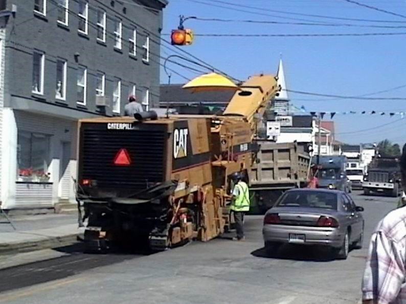 Normand De Lessard présente les travaux à la station de La Guadeloupe en 2005