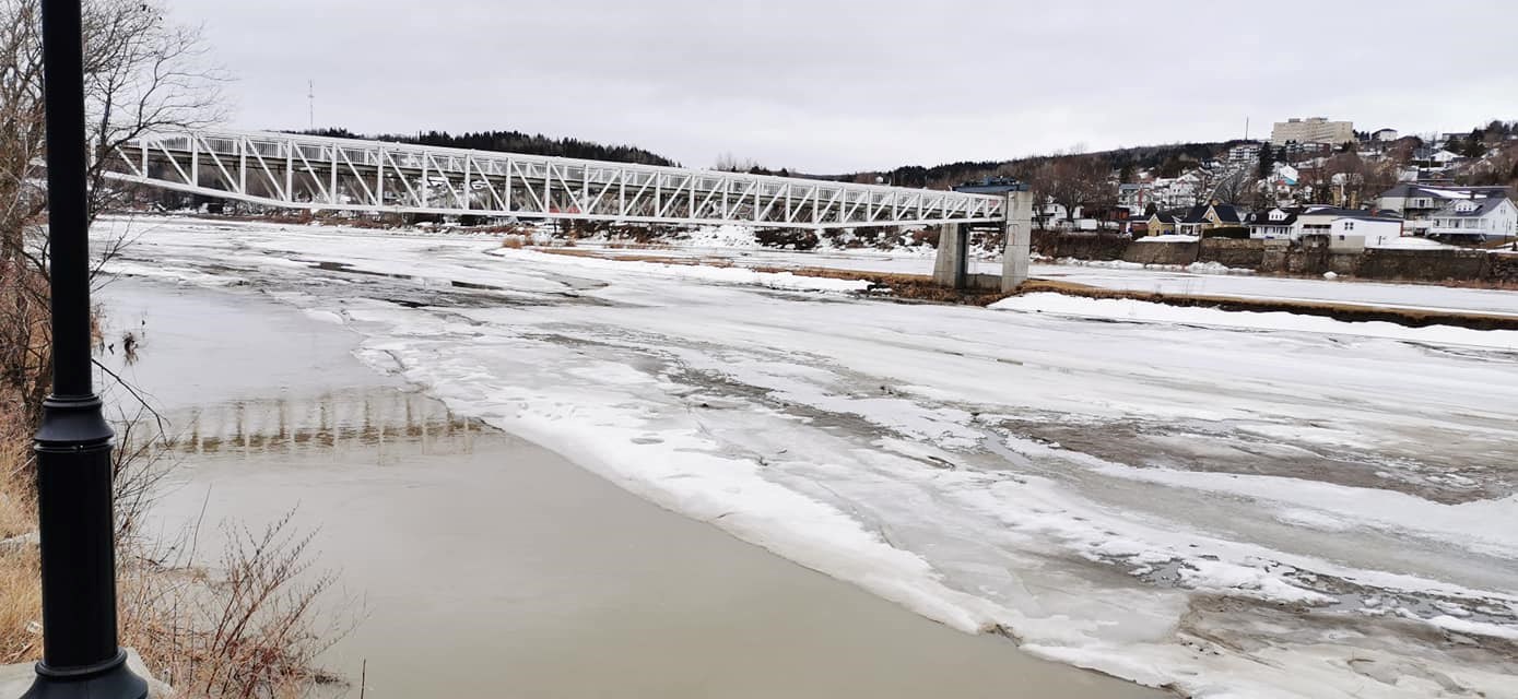 La rivière est sous surveillance à Beauceville.