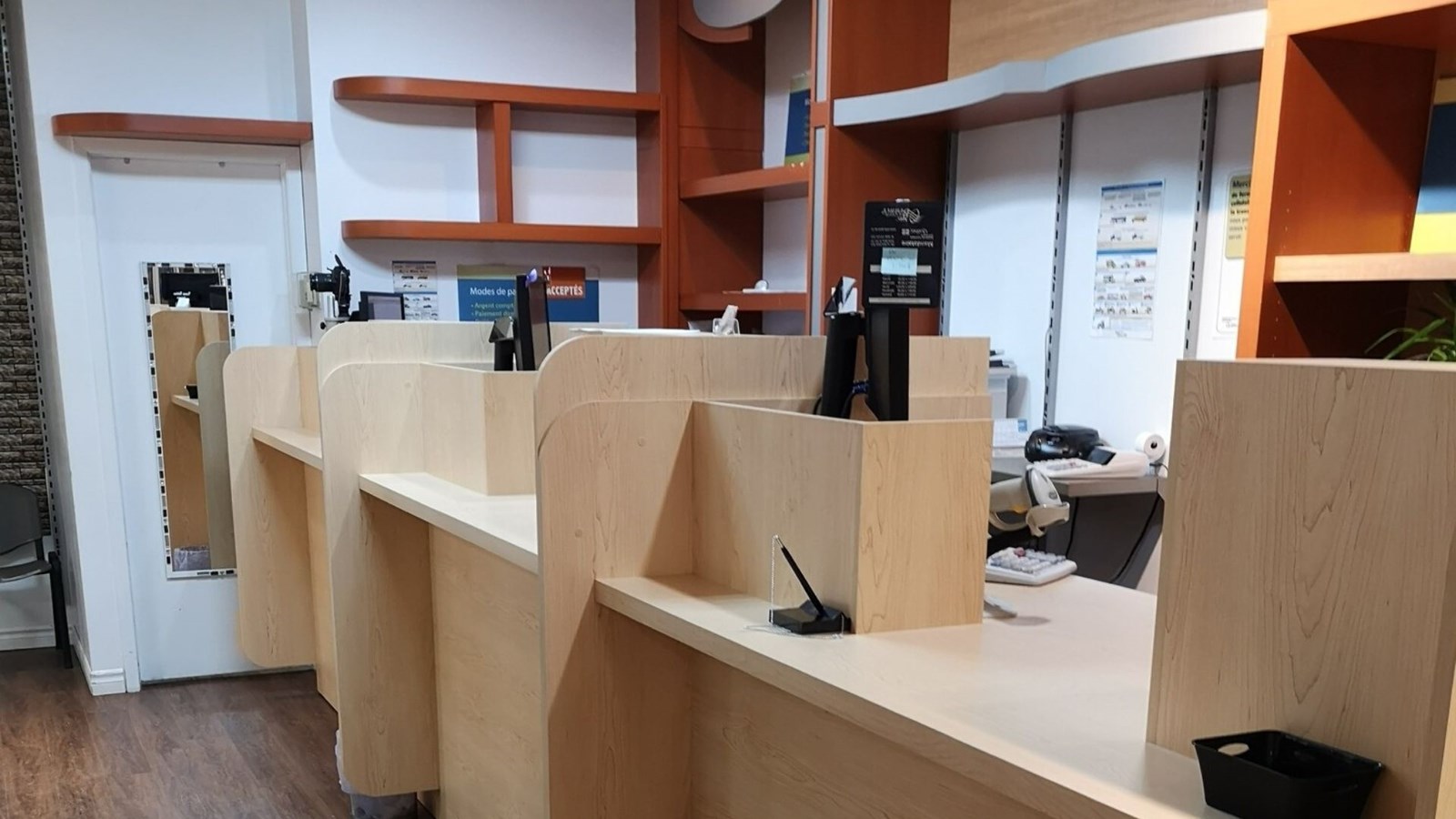 Les bureaux seront ouverts selon un nouvel horaire. 