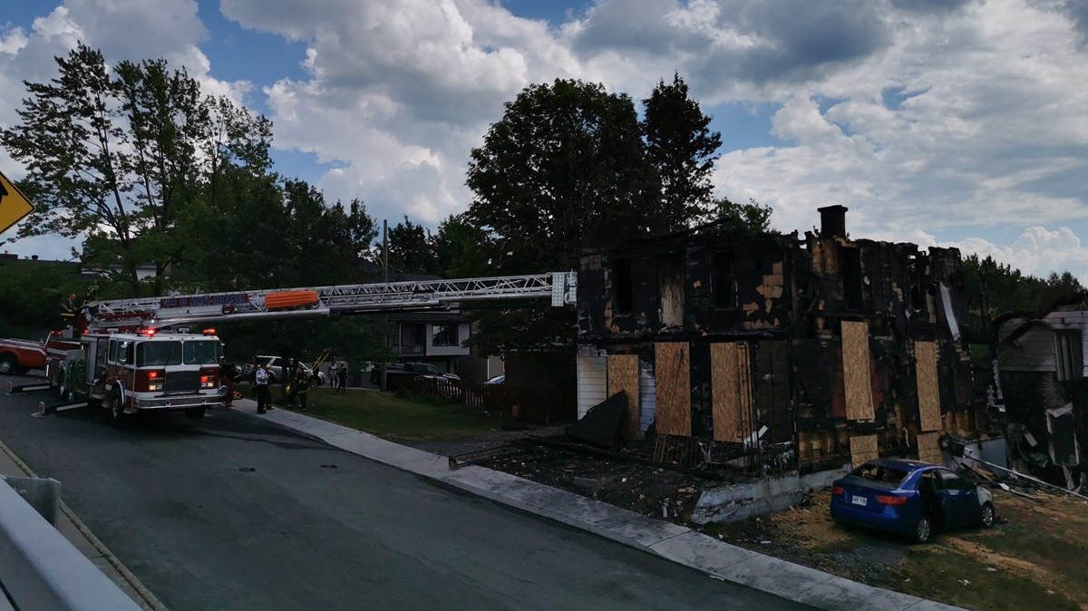 Incendie : des dégâts majeurs sur deux immeubles à logements à Saint-Georges