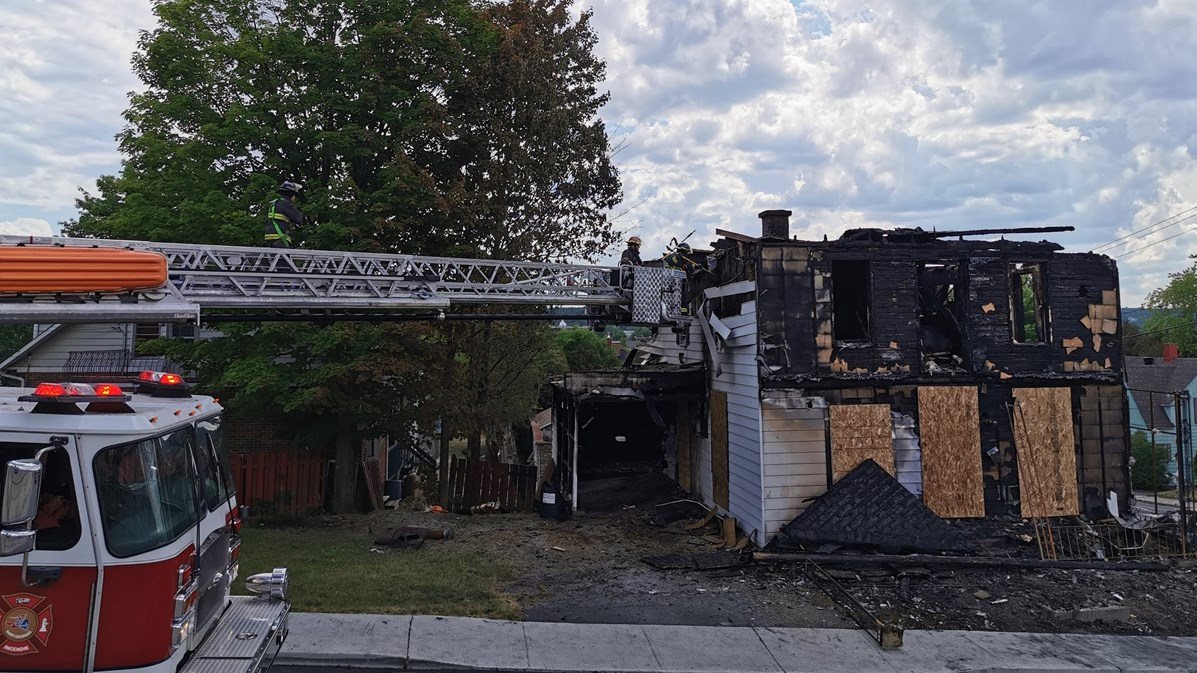 Incendie : des dégâts majeurs sur deux immeubles à logements à Saint-Georges