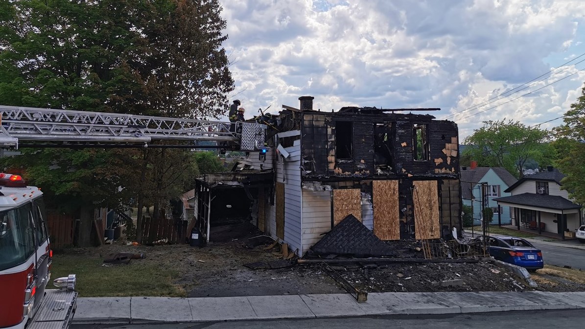 Incendie : des dégâts majeurs sur deux immeubles à logements à Saint-Georges