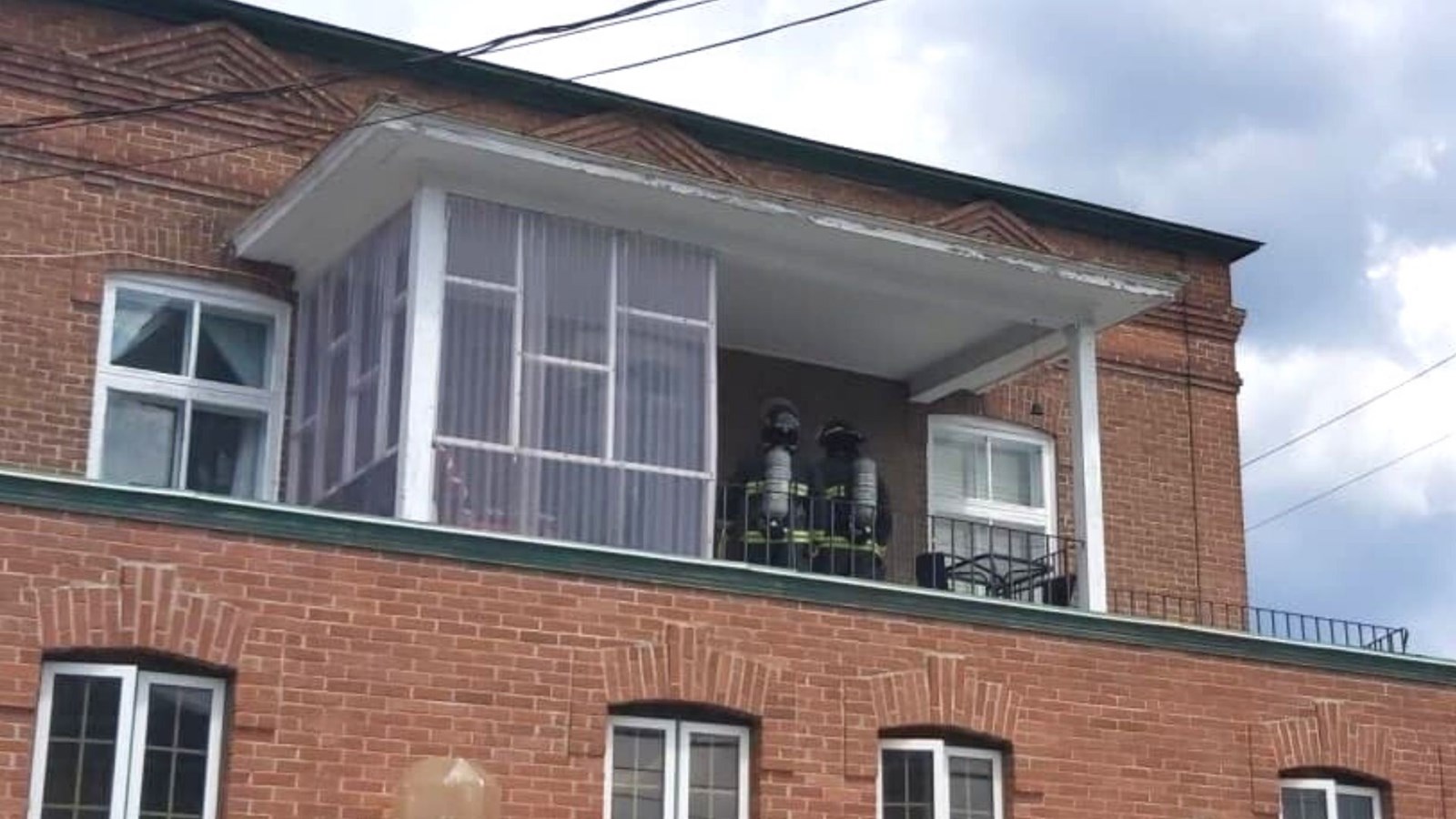 Les pompiers interviennent près de la boutique Cayo Coco à Saint-Georges