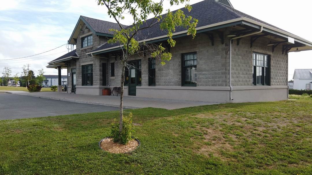 Normand DeLessard présente le Parc Placide-Poulin de Tring-Jonction